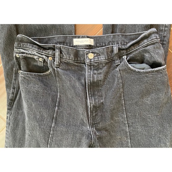 Abercrombie Fitch High Rise Flare Jeans Women's  32x34 Black Wash Denim - Picture 3 of 8